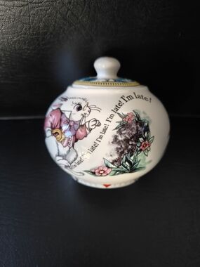Vtg Alice in Wonderland Sugar Bowl With Lid Designed By Paul Cardew 2008